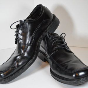 G.H. Bass and Company Men's Size 11D Black Leather Manton Oxford Shoes